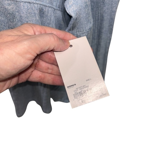 SO Sonoma Goods for Life Women's Knit Top Junior Size Large NWT Baby Blue V-Neck - Picture 5 of 9